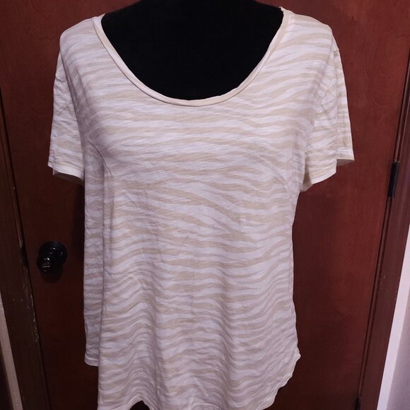 LOFT Ann Taylor Women's Tiger Print Wedge Tee Shirt Size XL - Picture 1 of 11